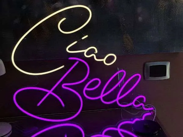 Neon Ciao Bella